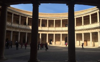 星空体育官网入口-马拉加防线严密，抑制对手威胁