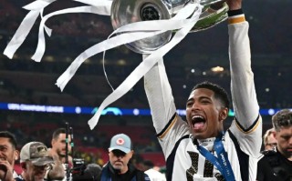 星空体育app-欧洲足球名将们为球队赢得荣誉，带来乐趣