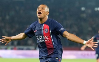 星空体育-巴黎圣日耳曼遭遇困难，里昂趁机缩小分差