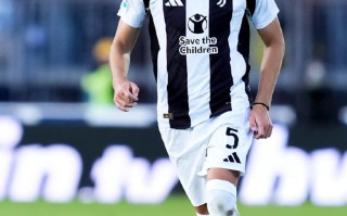 星空体育-尤文图斯青训后卫上场表现抢眼