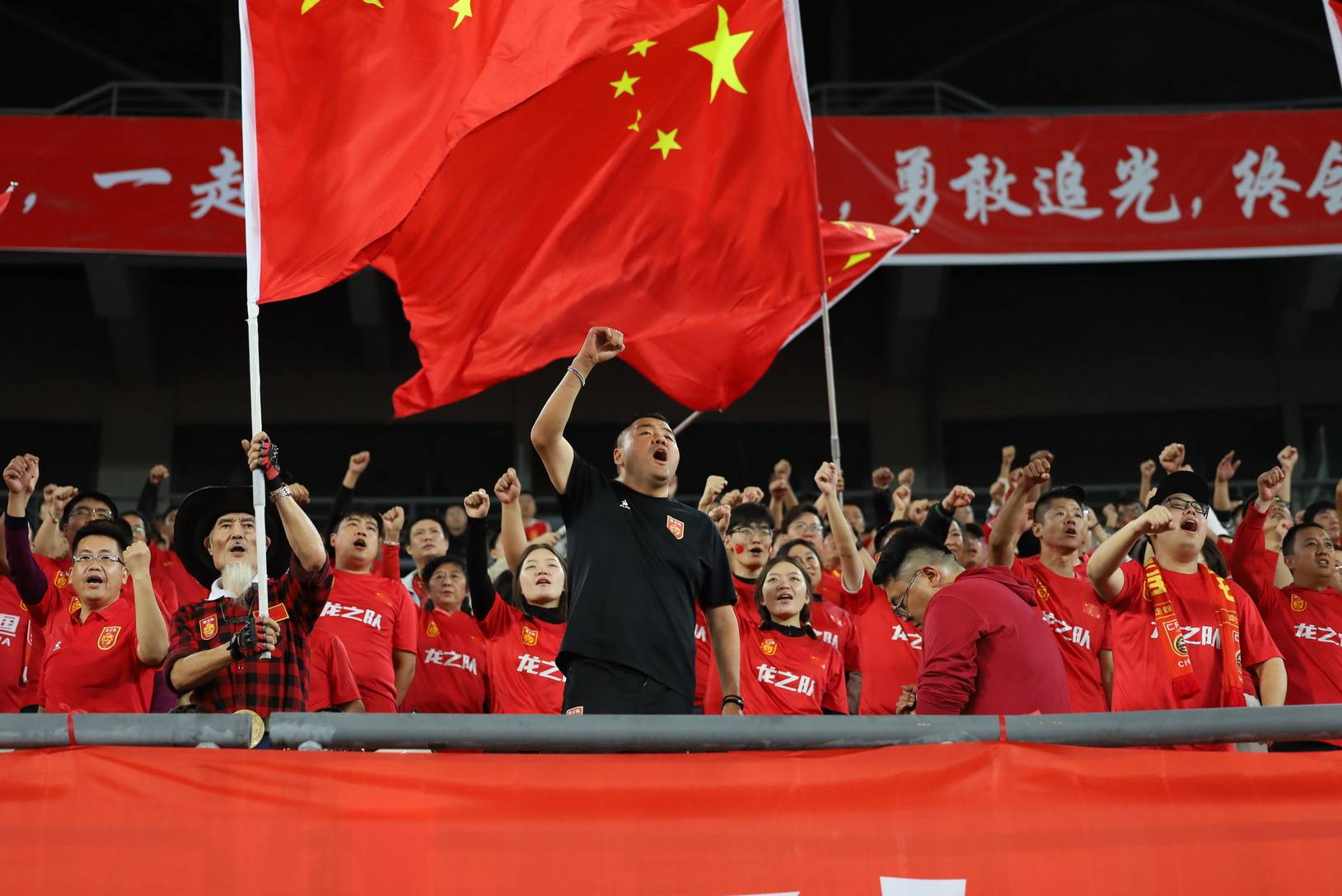 星空体育官网-中亚劲旅喜迎重要比赛，决心全力拼搏-第1张图片-星空体育官方网站