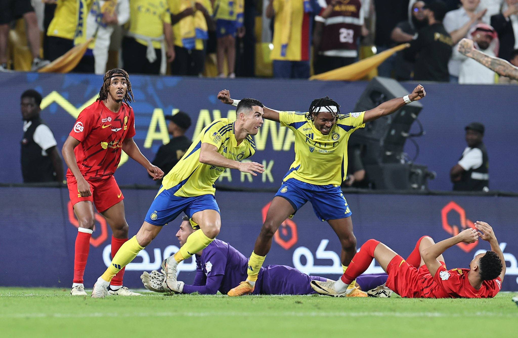 星空体育-活塞客场惊险逆转，临场爆发收获胜利-第2张图片-星空体育官方网站