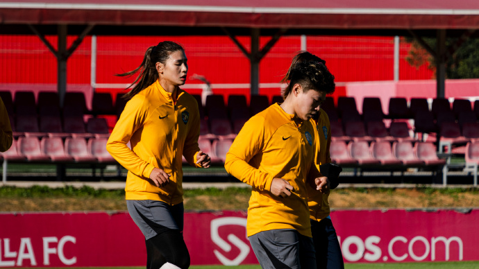 星空体育-具有感情的足球比赛,女性球员全情投入!-第1张图片-星空体育官方网站 星空体育-具有感情的足球比赛,女性球员全情投入!-第1张图片-星空体育官方网站