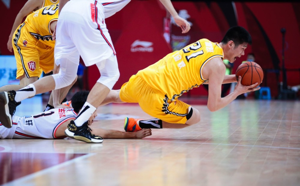 星空体育官方网站-深圳球队引援成功,外援表现抢眼-第1张图片-星空体育官方网站 星空体育官方网站-深圳球队引援成功,外援表现抢眼-第1张图片-星空体育官方网站