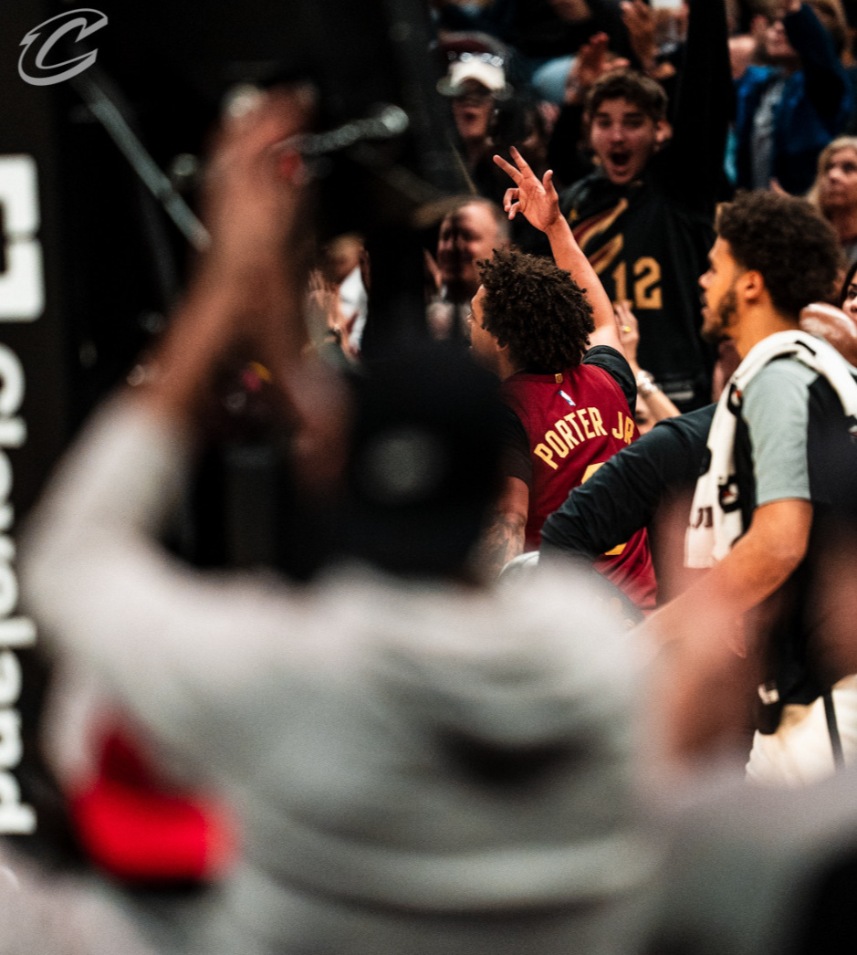 星空体育app-命中关键一球，客队球员实现逆转-第2张图片-星空体育官方网站