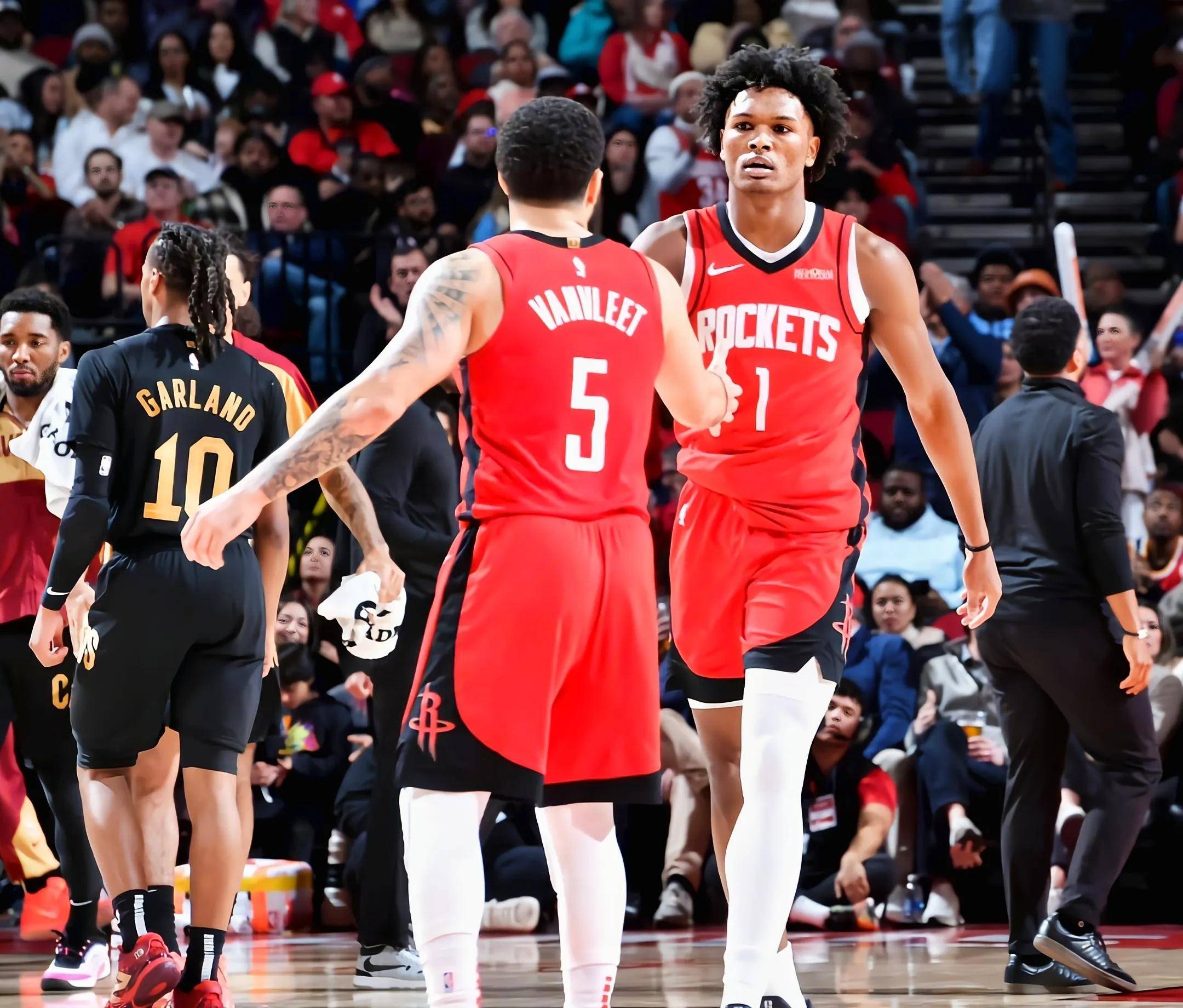 星空体育官网-火箭激战快船，东西总决赛对决-第2张图片-星空体育官方网站