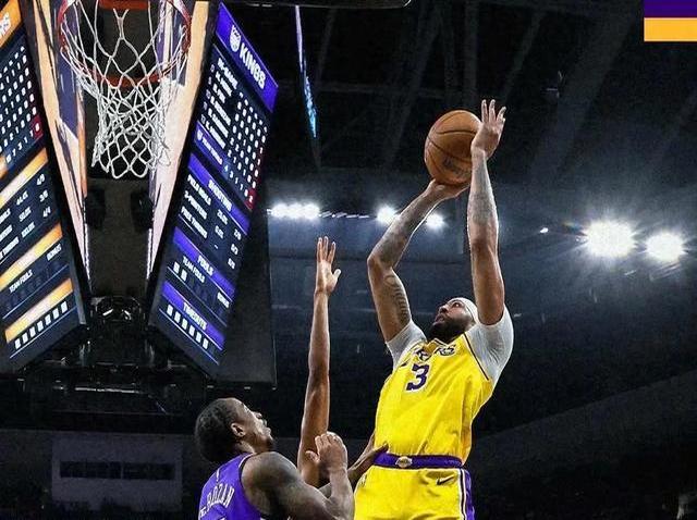 星空体育-湖人不敌马刺，戴维斯砍下全场最高28分-第2张图片-星空体育官方网站