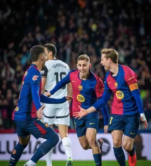 星空体育-巴伦西亚客场击败埃瓦尔，重返西甲前六-第1张图片-星空体育官方网站