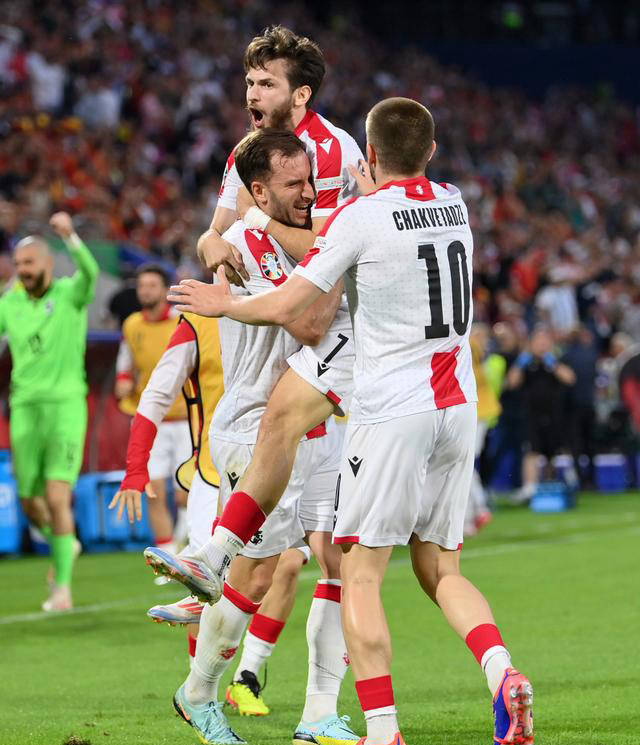 星空体育官网-西班牙队逆转晋级,晋级之路不易-第1张图片-星空体育官方网站 星空体育官网-西班牙队逆转晋级,晋级之路不易-第1张图片-星空体育官方网站