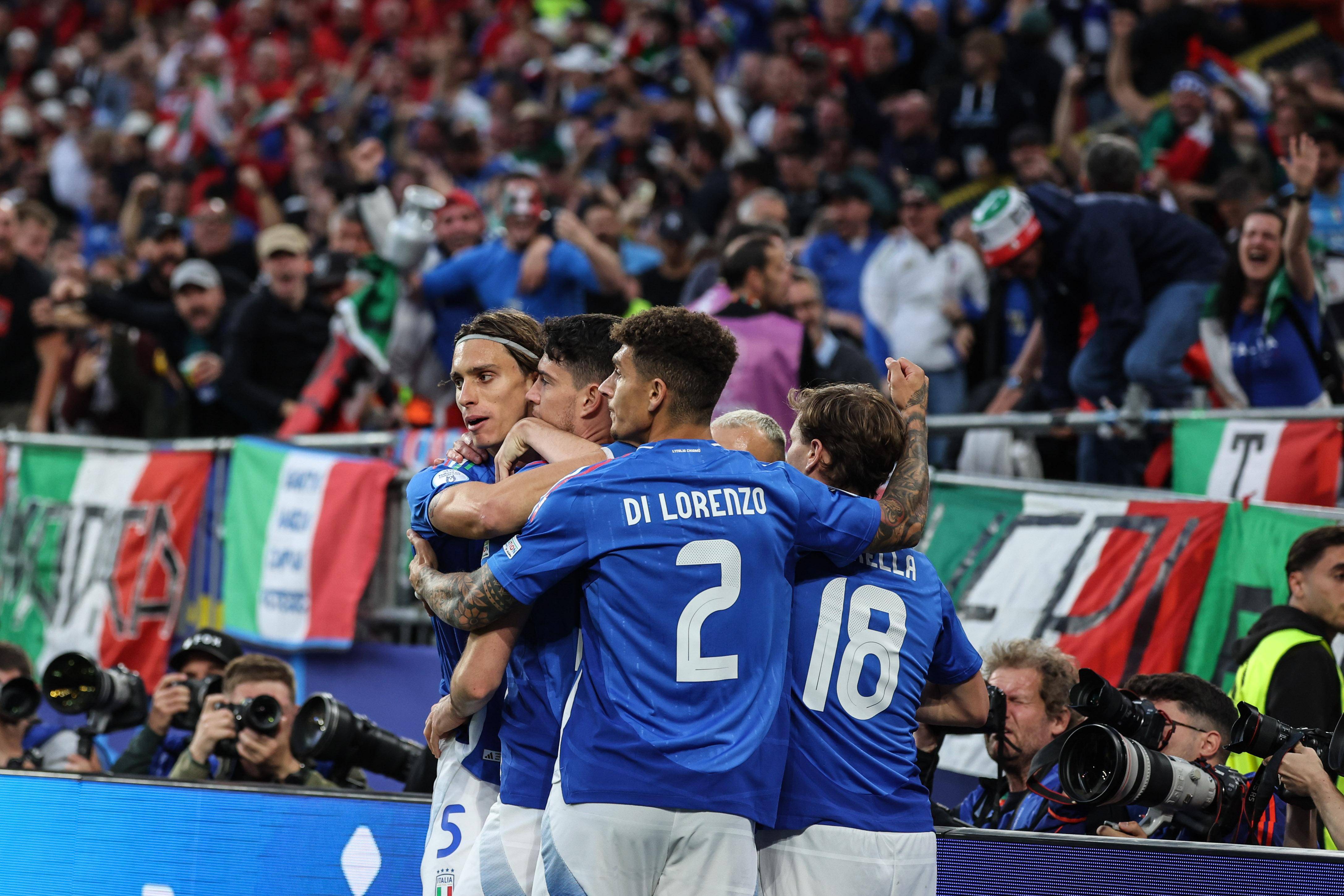 星空体育app-一触即发！欧洲国家杯赛持续紧绷-第2张图片-星空体育官方网站